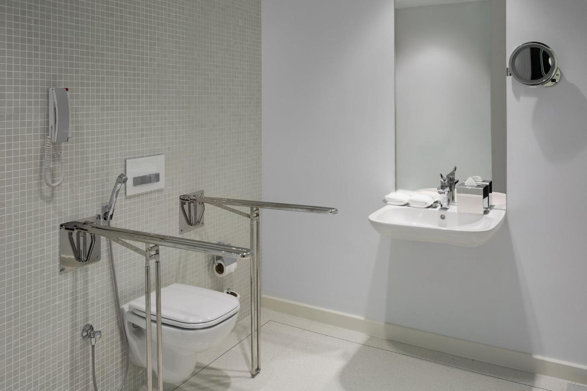 Staybridge By Ihg Hotel